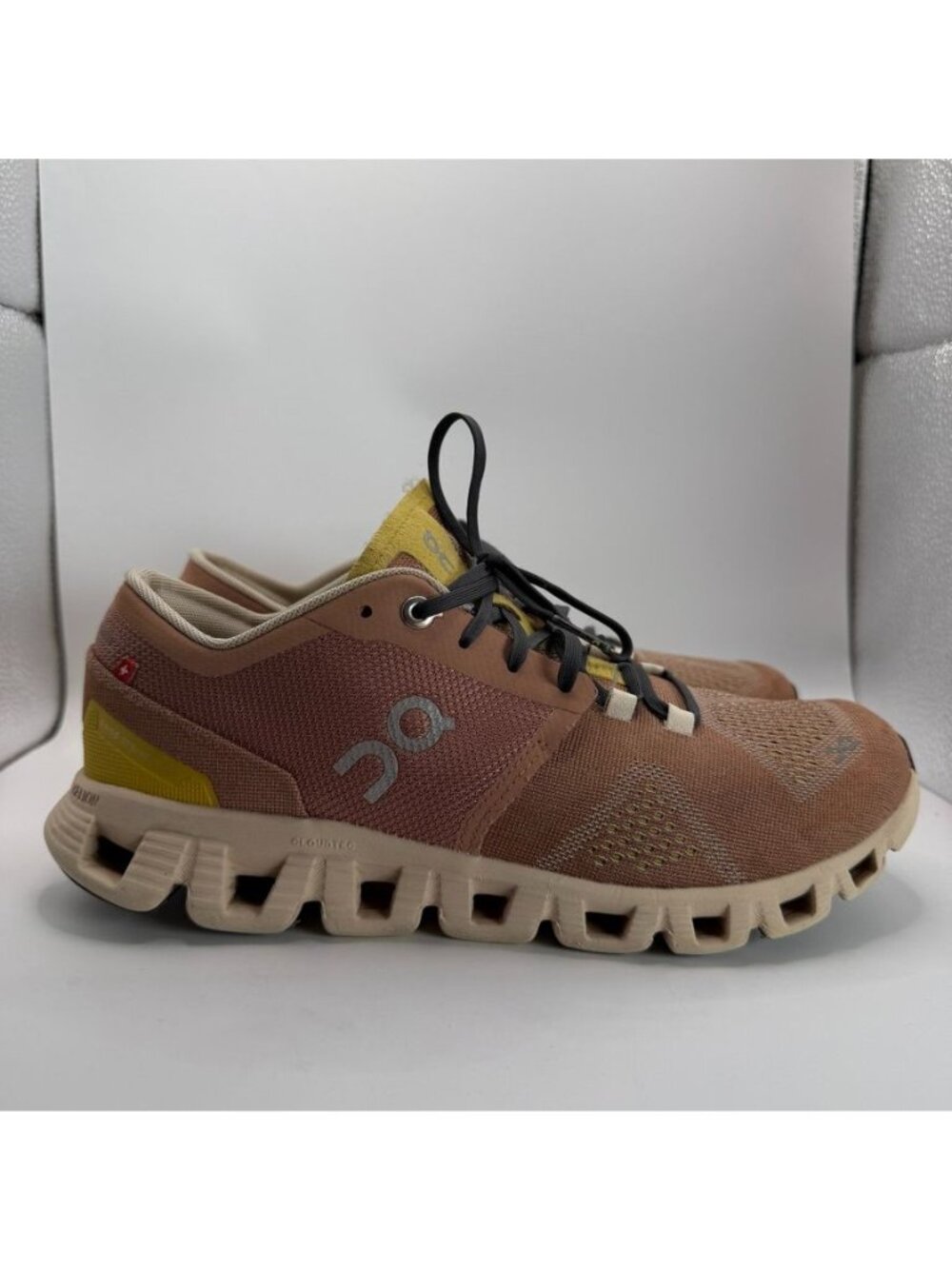 On Cloud X Running Shoes Womens US 8 / UK 6 Brown Yellow Athletic Sneakers
